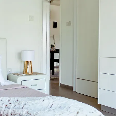 Modern 2 Bedroom - Tourist Area Collection شقة