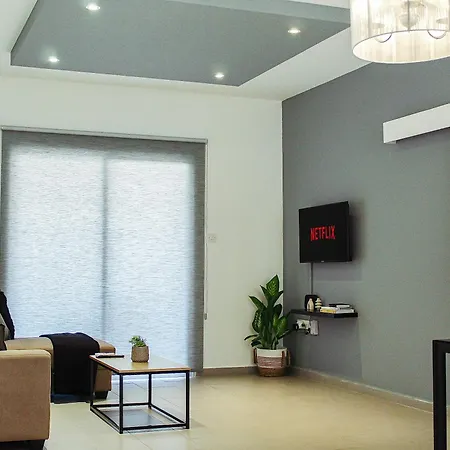 Apartment Modern 2 Bedroom - Tourist Area Collection *